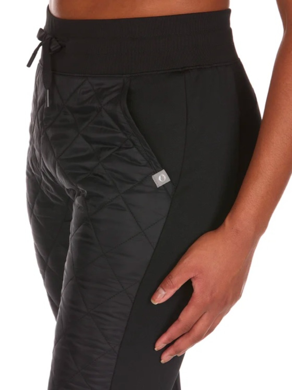 The American Outdoorsman for women M High-Rise Quilted Joggers in Black